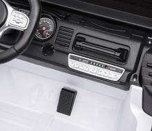 Load image into Gallery viewer, 2025 Jeep Gravity Upgraded Style XXL | 24V | 2 Seater | Leather Seats | Rubber Tires | Smartphone App | Remote