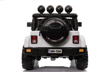 Load image into Gallery viewer, 2025 Super Cool All Terrain Jeep | Small 2 Seater | 2 Colours | Rubber Tires | Leather Seat | Ages 3-6 | Remote