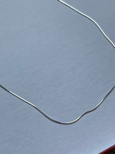 Load image into Gallery viewer, Snake Sterling Silver Necklace Chain
