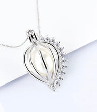 Load image into Gallery viewer, Sparkling Heart Sterling Silver Cage Necklace Set
