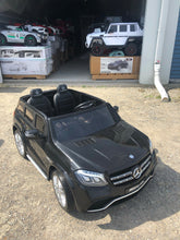 Load image into Gallery viewer, Licensed Mercedes 2024 GLS Upgraded Big 2 Seater Ride-On 12V | Leather Seats | Rubber Tires | Remote
